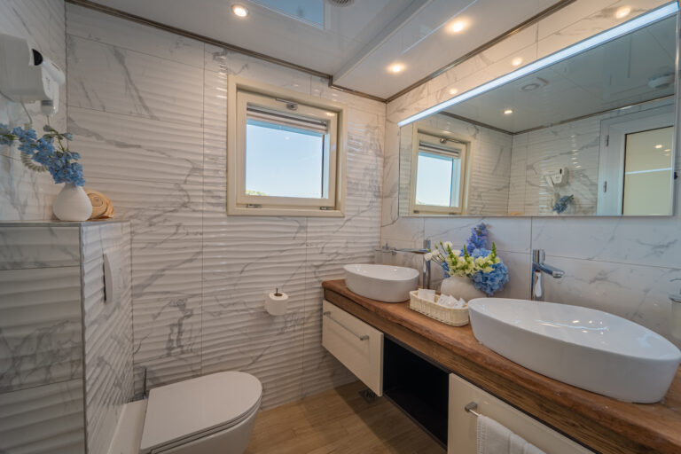 Master Ensuite Bathroom