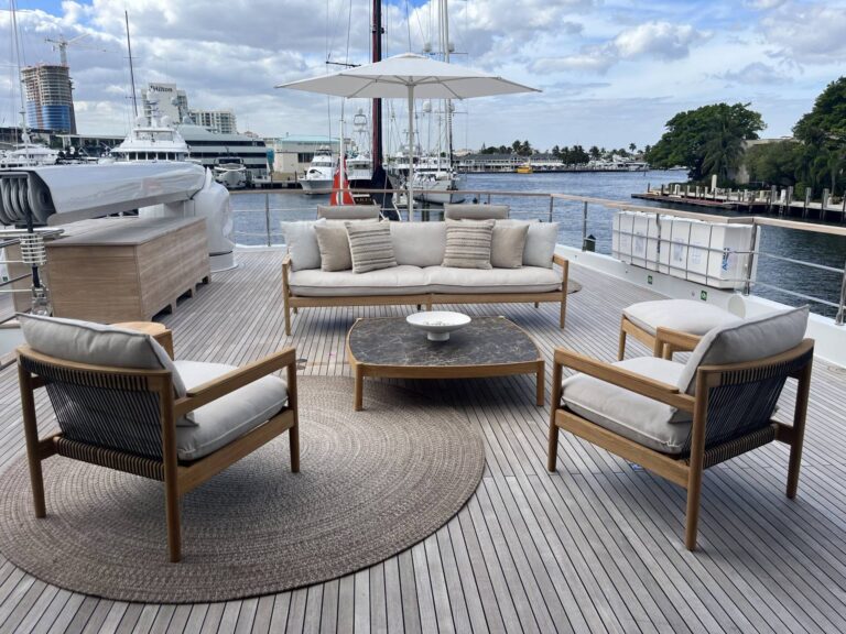 Upper Deck