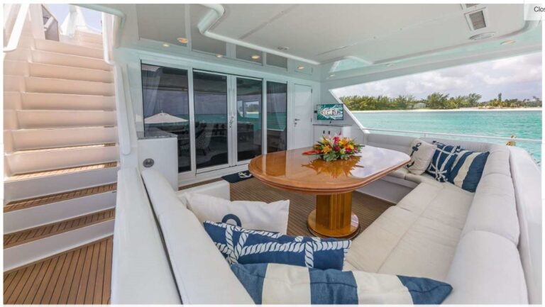 Aft Deck Seating