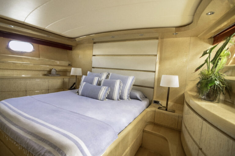 Double Cabin