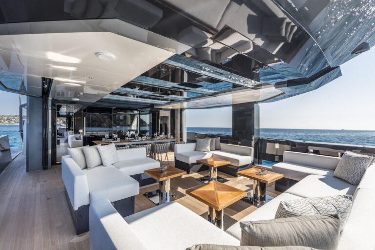 Aft Deck Exterior