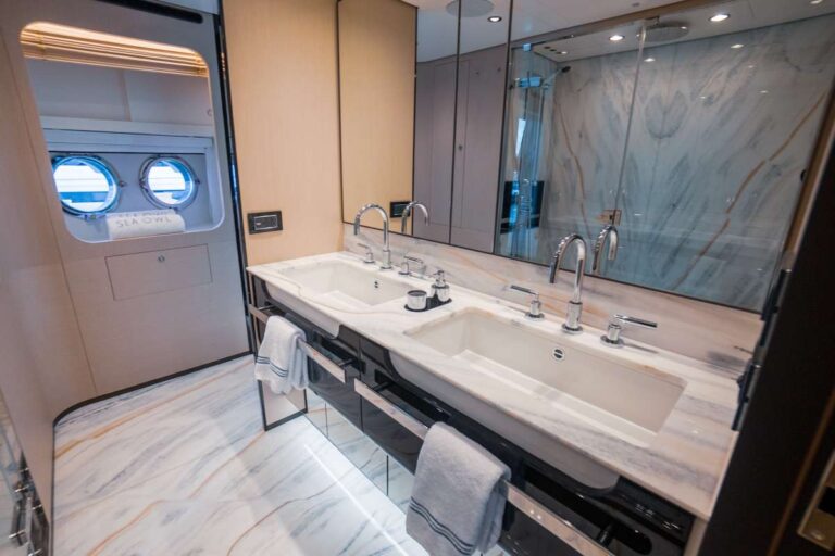 Master ensuite