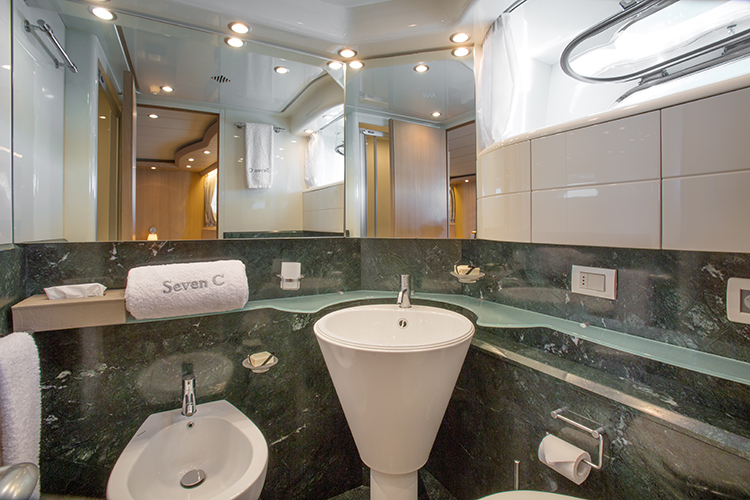 Guest ensuite