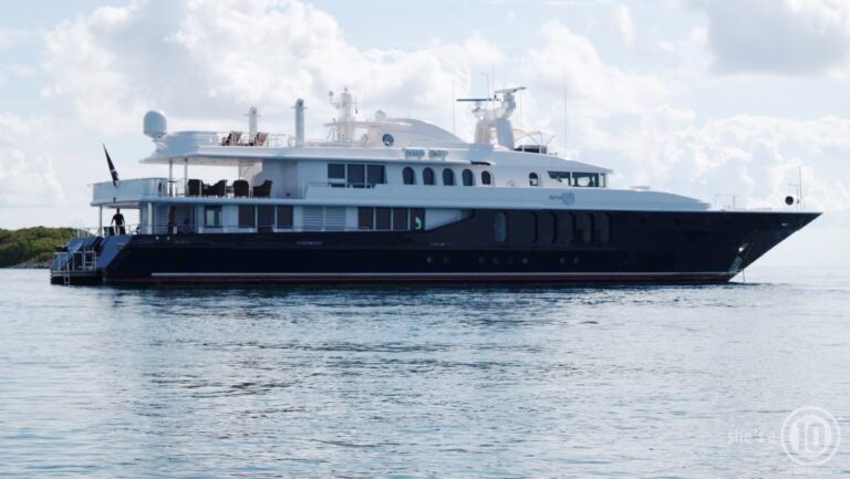 MY SHES A 10 - Yacht
