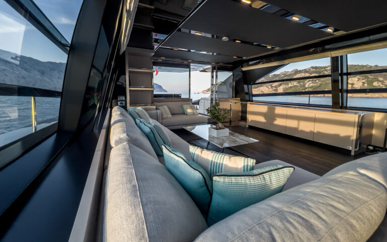Main Salon Lounge