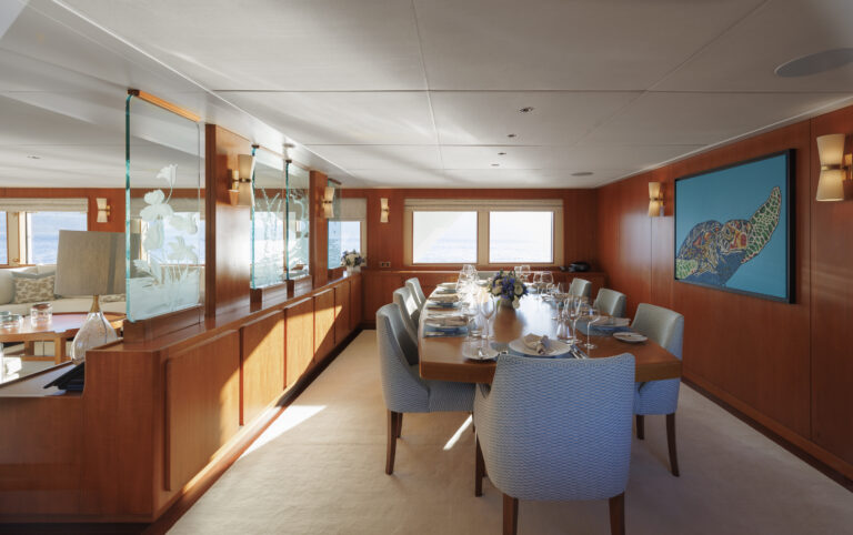 Main salon dining
