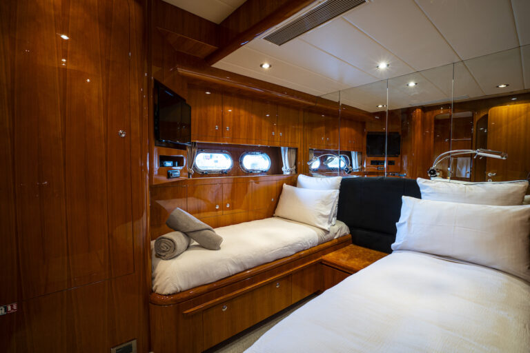 Twin Cabin
