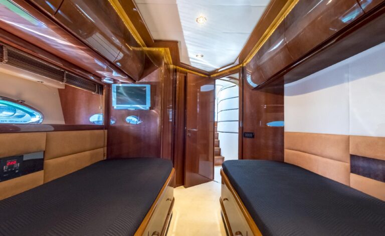 Twin Suite