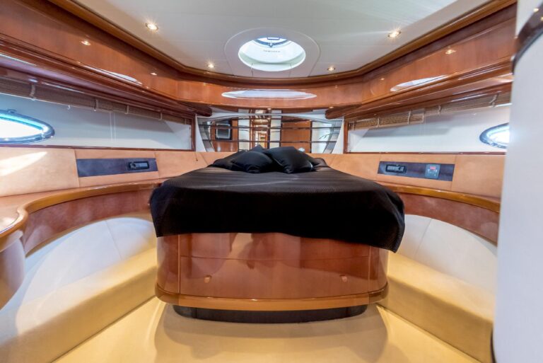Double Cabin