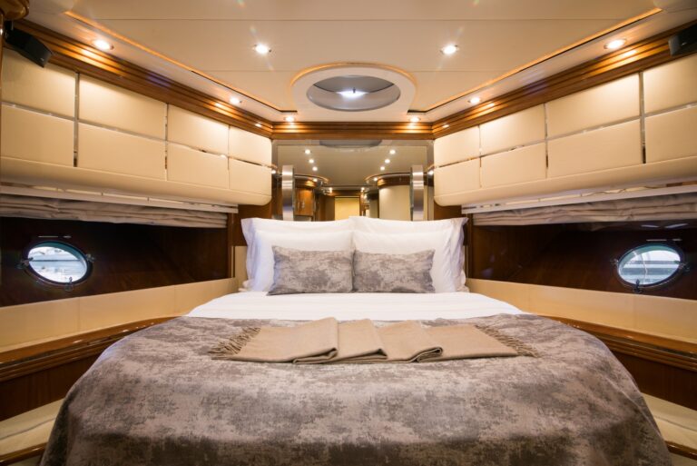 Double Cabin