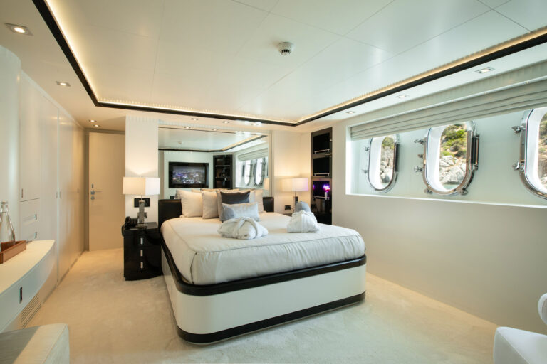 Double Cabin