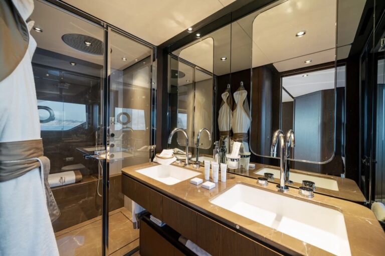 Master ensuite