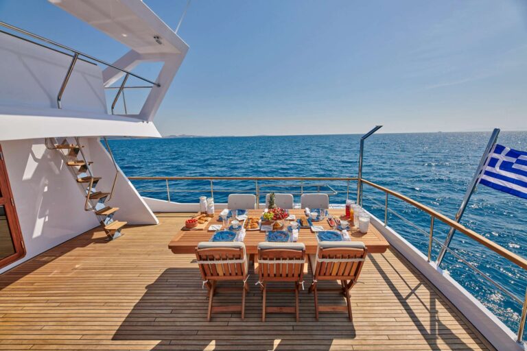 Alfresco Dining