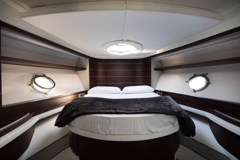 ZEUS Interior - VIP Cabin