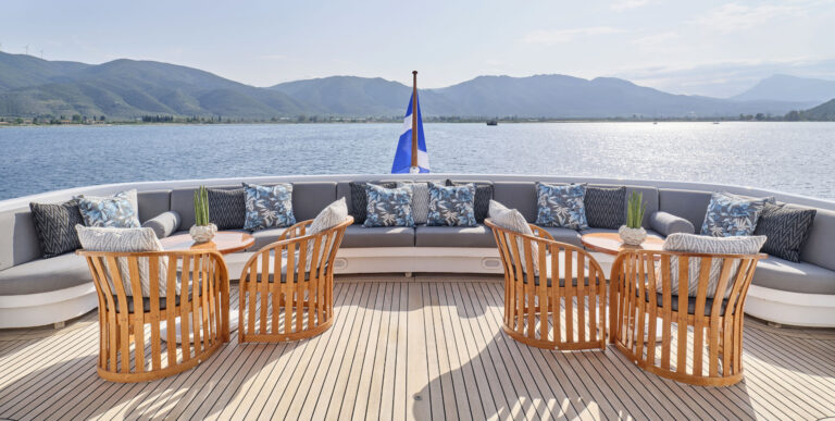 Aft Deck Seating