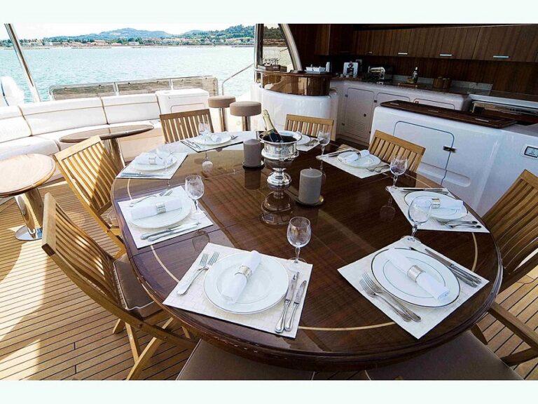 Alfresco-dining