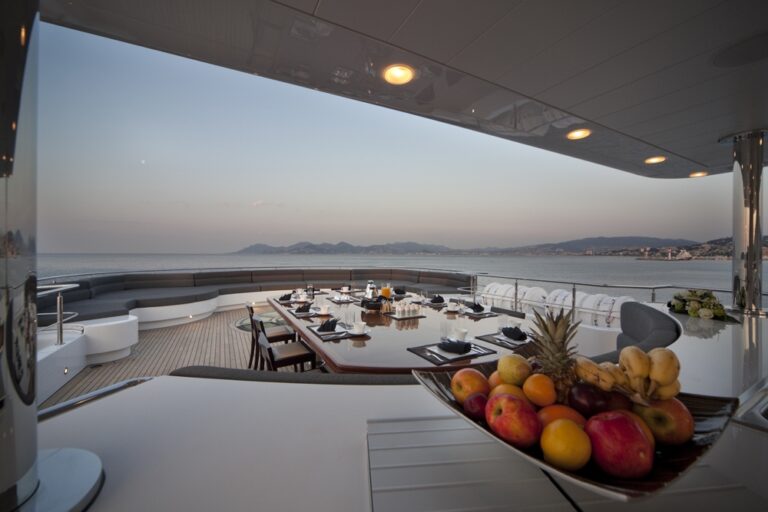Alfresco Dining