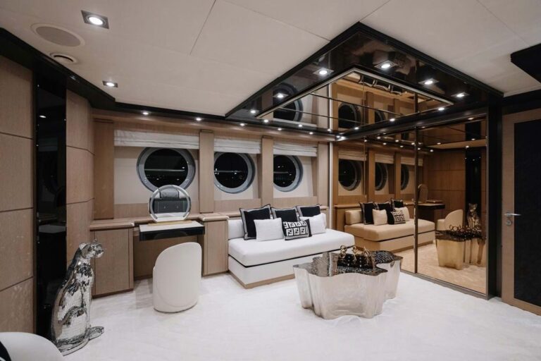 Master Suite Lounge