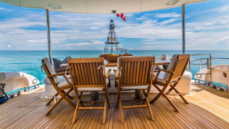 Alfresco Dining