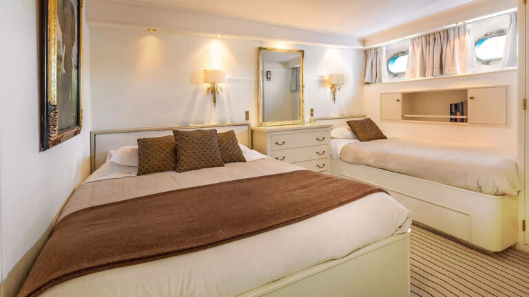 Twin Suite