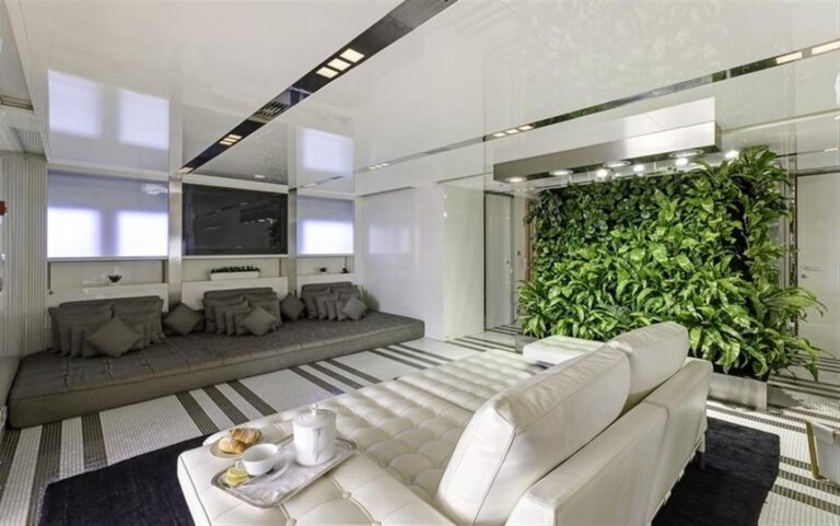 Saloon