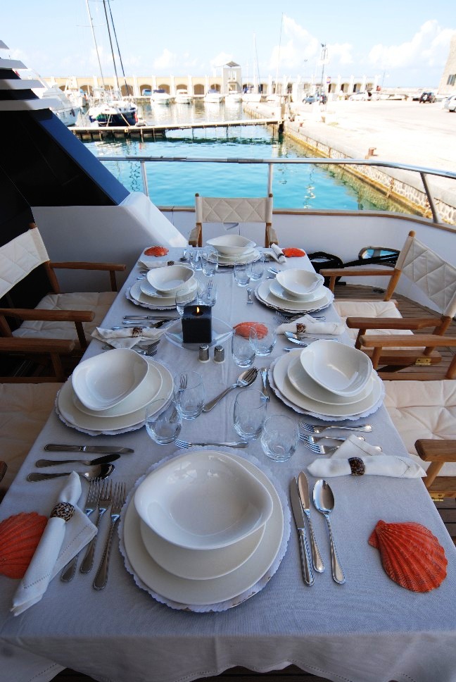 Mablu -  Aft Deck Dining