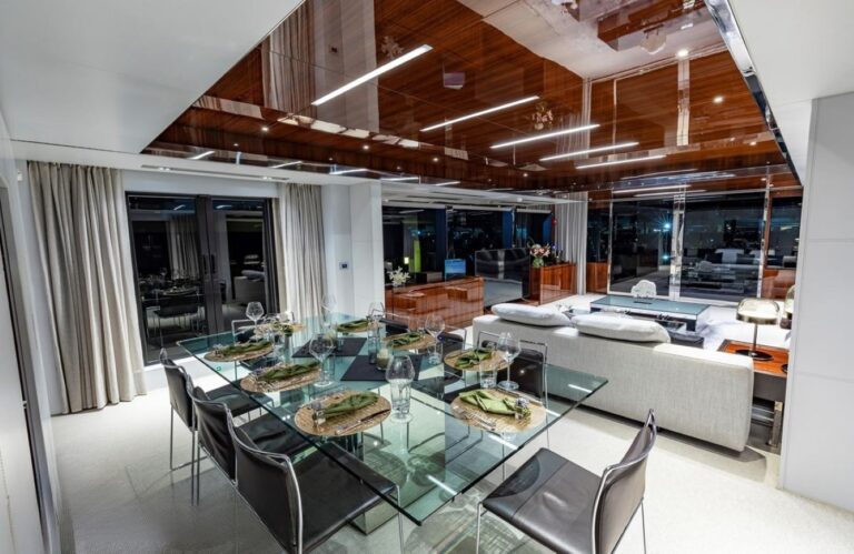 Main Dining