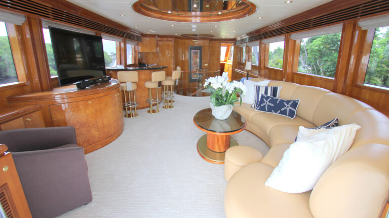 Skylounge And Bar