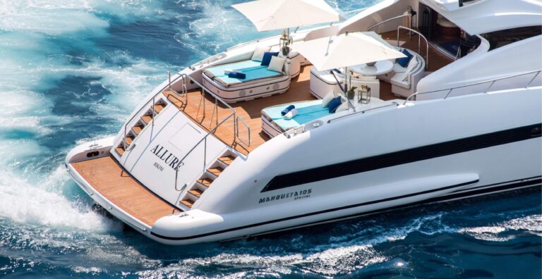 Mangusta Motor Yacht ALLURE - Aft Deck