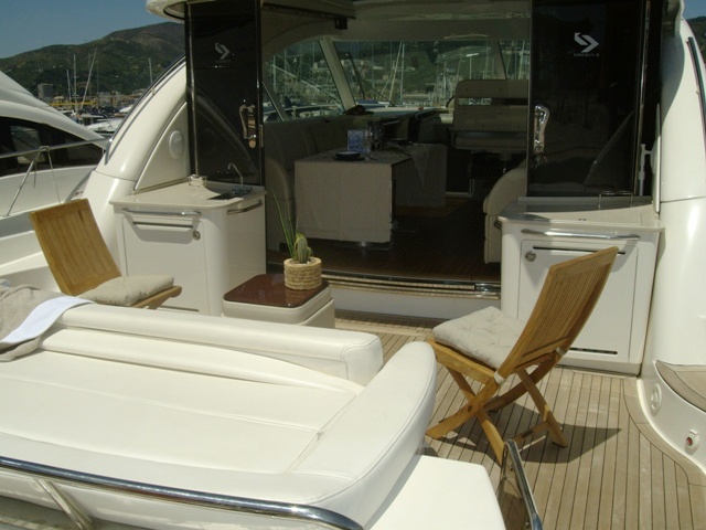 Maniva III - Aft Deck