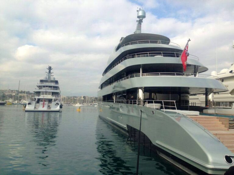 Mega yacht SAVANNAH - Photo by Jordi Duin and Feadship Fanclub