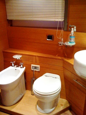Miss Carolina - Master Bathroom
