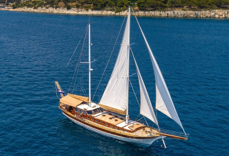 Motor Yacht ANGELICA