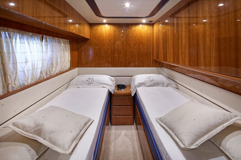 Motor Yacht AQVA - Twin cabin