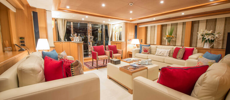 Motor Yacht EMOJI - 003