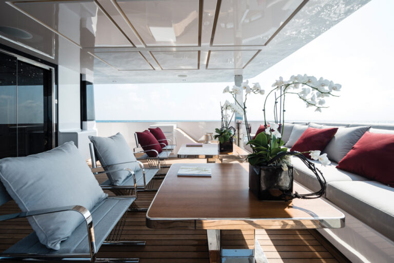 Motor Yacht FOAM-12