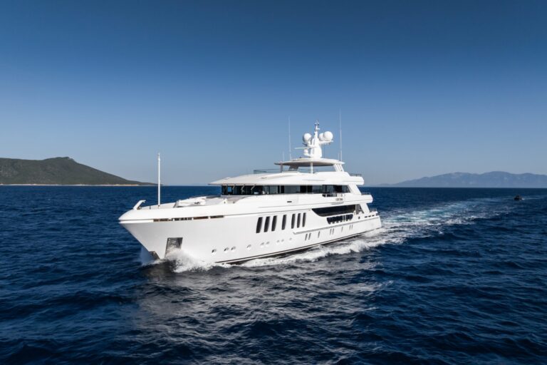 Motor Yacht FORTUNA