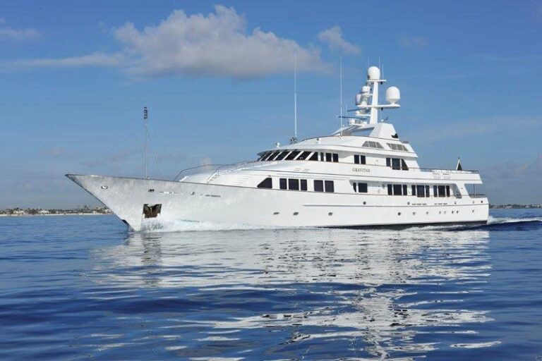 Motor Yacht GRAVITAS - Main
