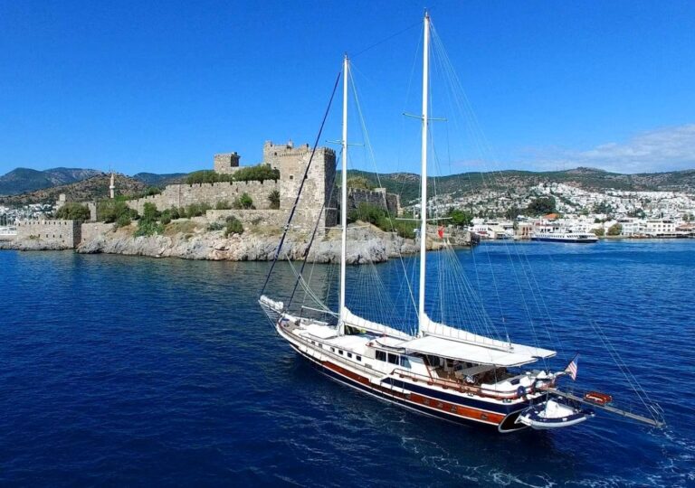 Motor Yacht Kanarya