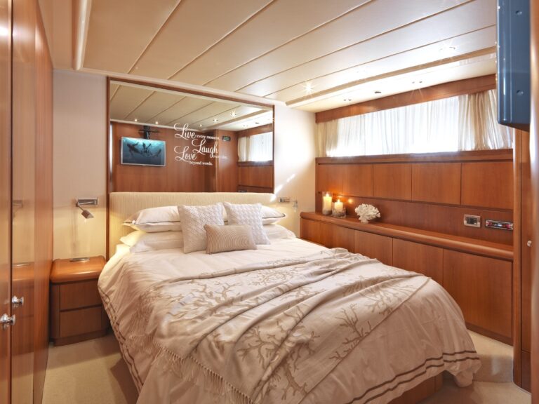 Motor Yacht MARTINA - Double cabin