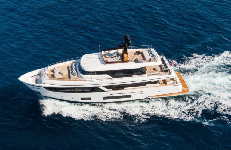Motor Yacht MRS L