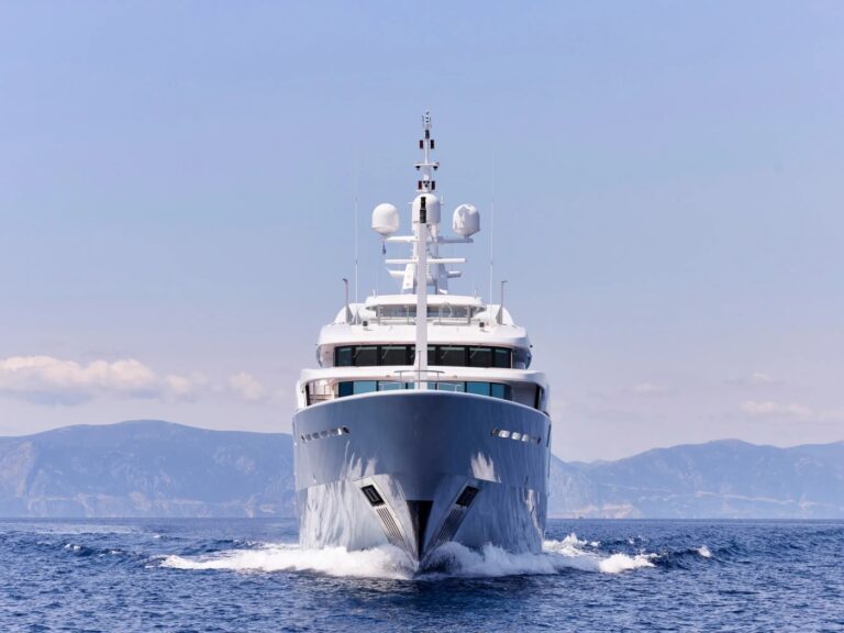 Motor Yacht ORA
