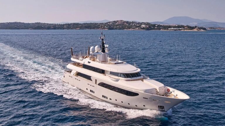 Motor Yacht PHOTON
