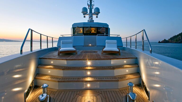 Motor Yacht Preference - sundeck. Photo credit Tansu Yachts