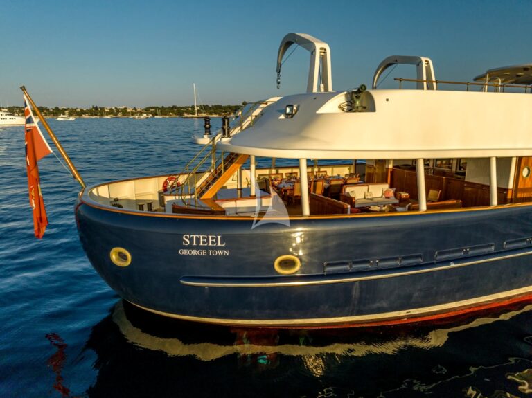 Motor Yacht STEEL