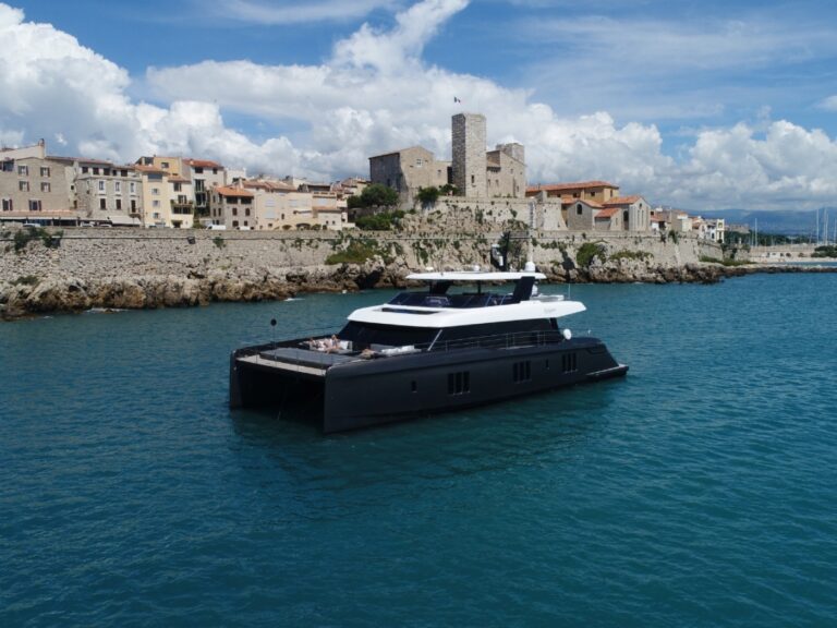 Motor Yacht Seiya