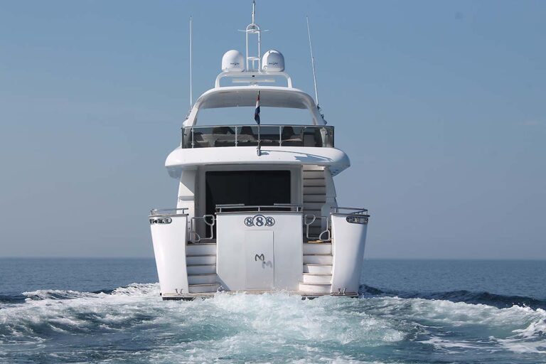 Motor yacht 888 - 005