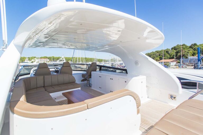 Motor yacht 888 - 006