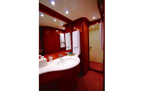 Motor yacht ALTAIR - Bathroom