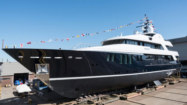 Motor Yacht BRAVADO Relaunched